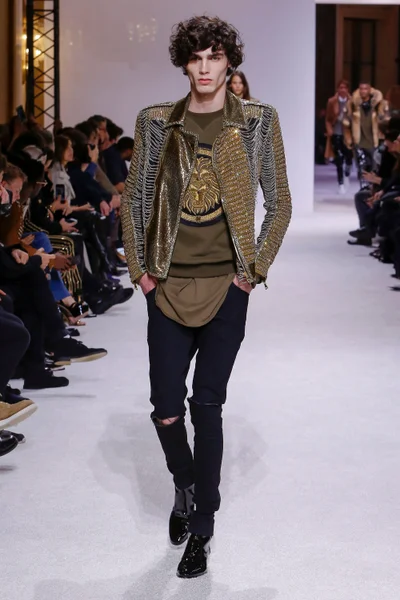Look 34